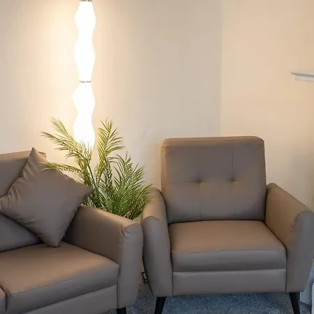 Richmond Retreat - Luxurious And Comfortable Spacious 2 Floor Apartment-3